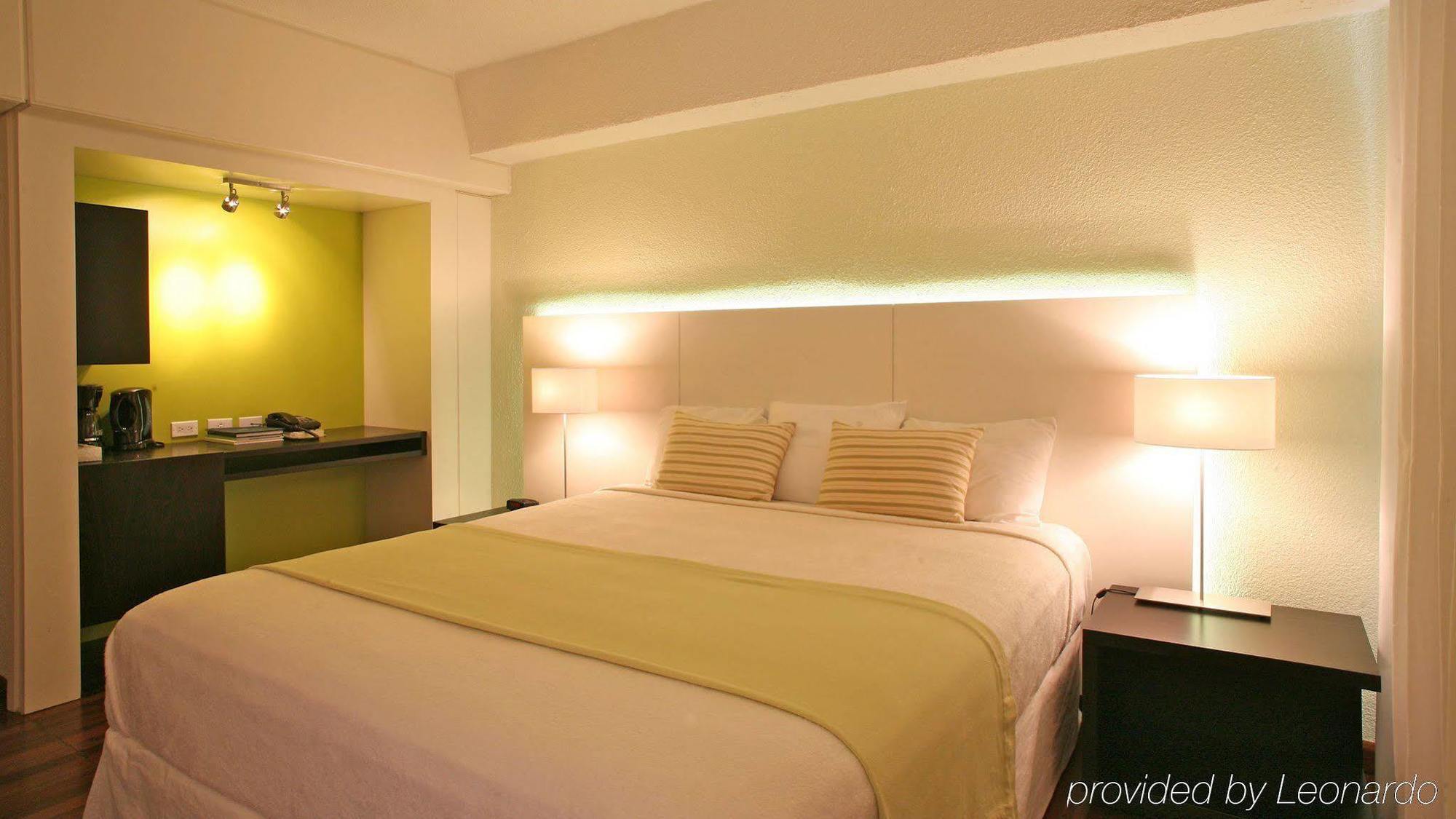 Holland House Beach Hotel Philipsburg  Bagian luar foto