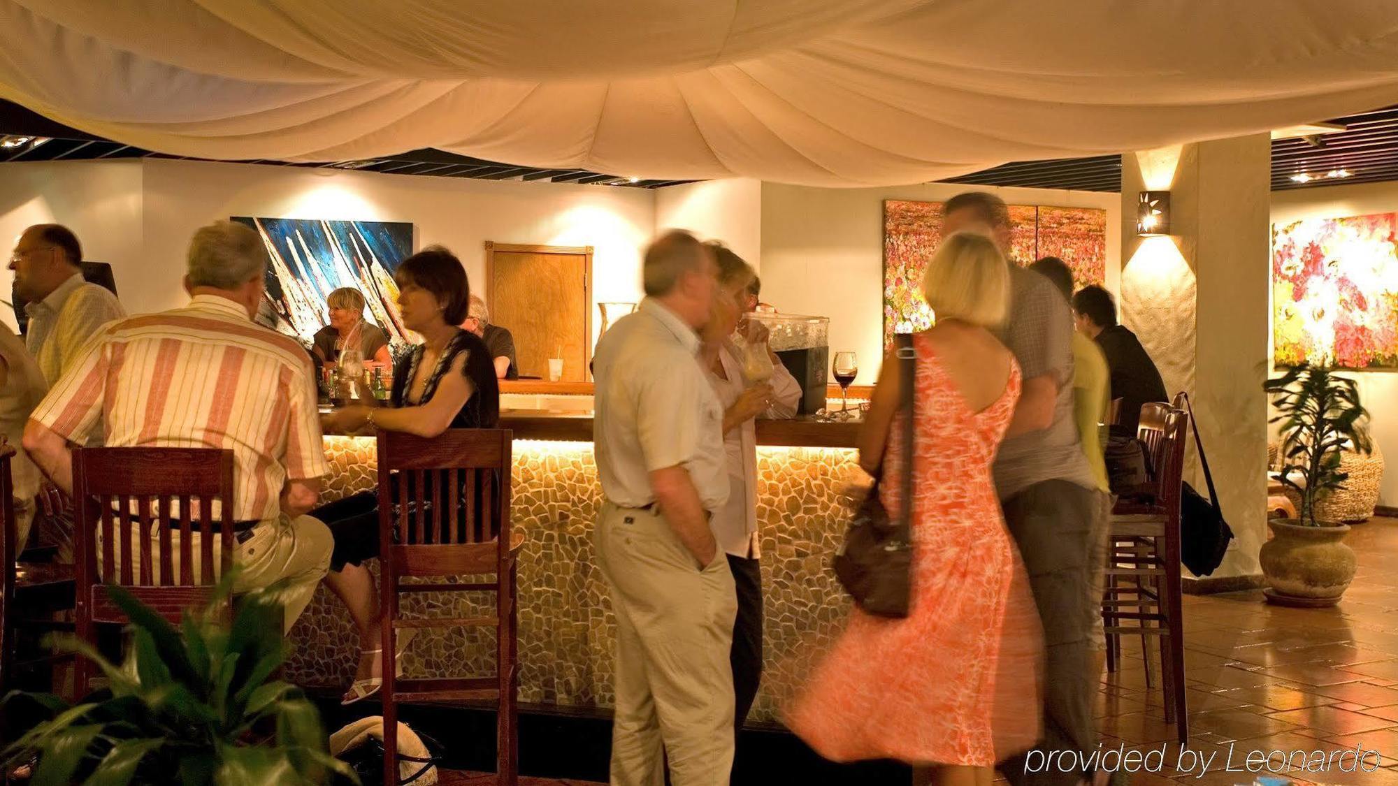 Holland House Beach Hotel Philipsburg  Bagian luar foto